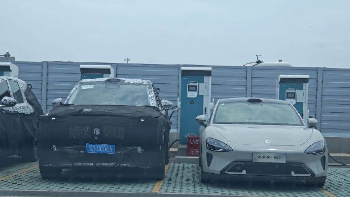 華為L3上車,50萬級嵐圖“泰山”諜照曝光,高端大旗能否扛穩?