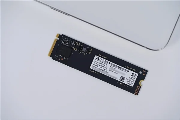 疾速7000MB/s！長江存儲PC450 1TB SSD圖賞