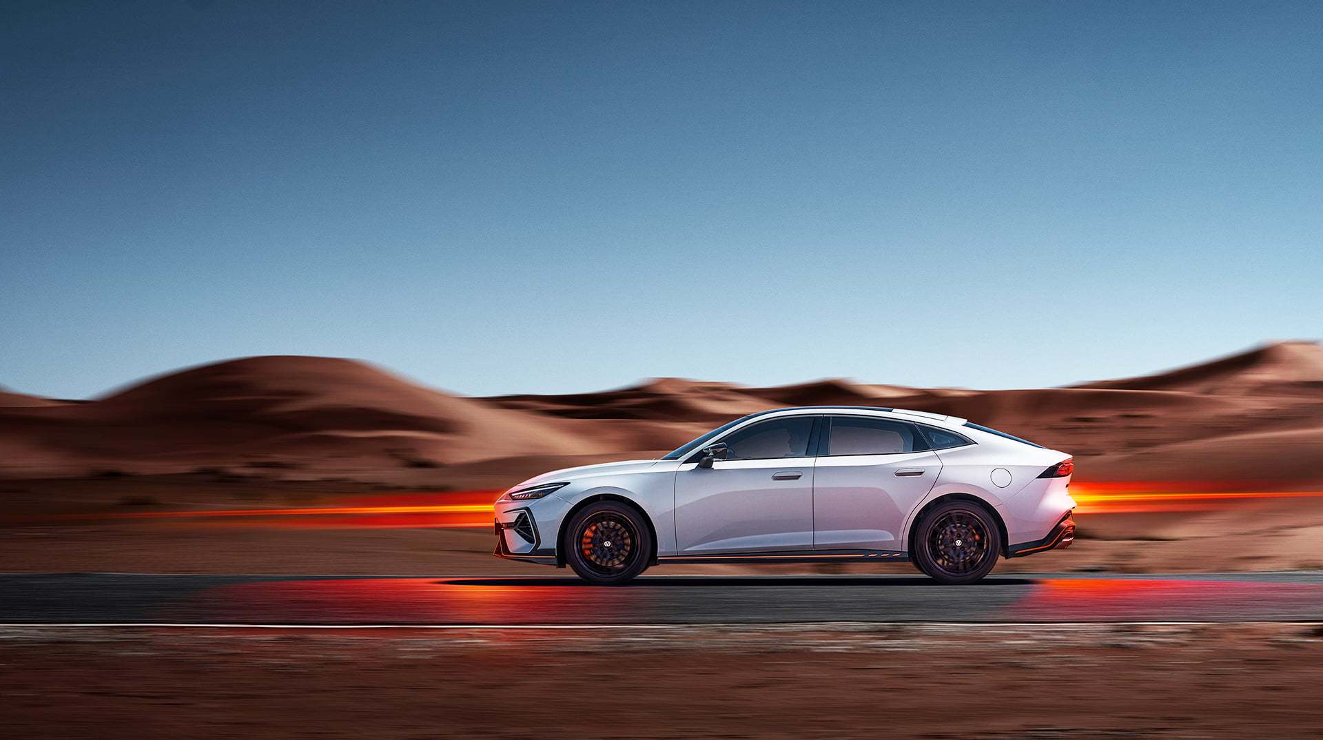 官方優惠之外還有的聊 探店體驗長安第三代UNI-V