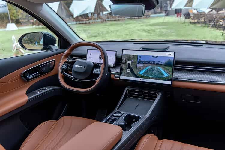 奇瑞第五代瑞虎8雙版本同步預售 定義新燃油電感SUV價值新高度