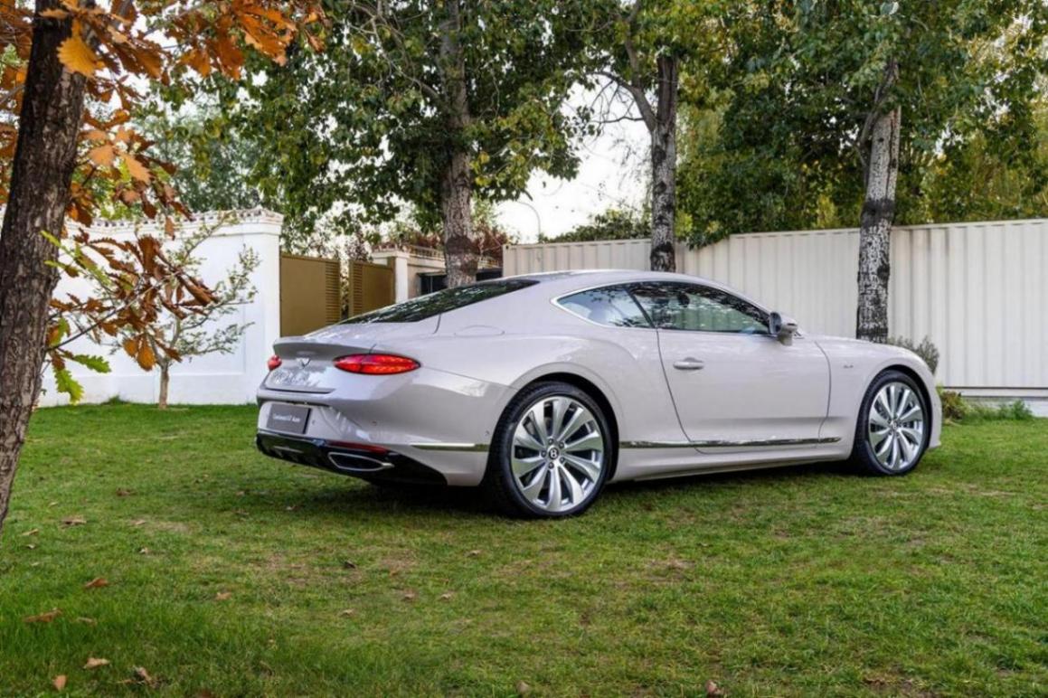 日常超級跑車 靜態體驗賓利歐陸GT雅度版