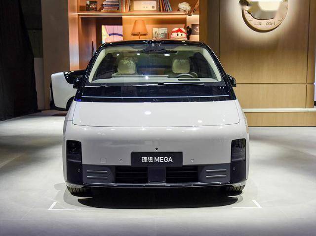 理想MEGA的一場大火,會不會“燒了”李想的理想?