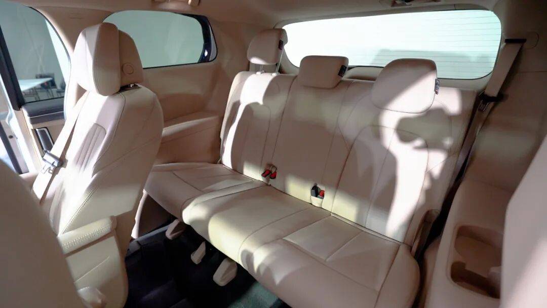 GL8家族銷量破10萬,GL8陸尚11月行情分析,現在買合適嗎?