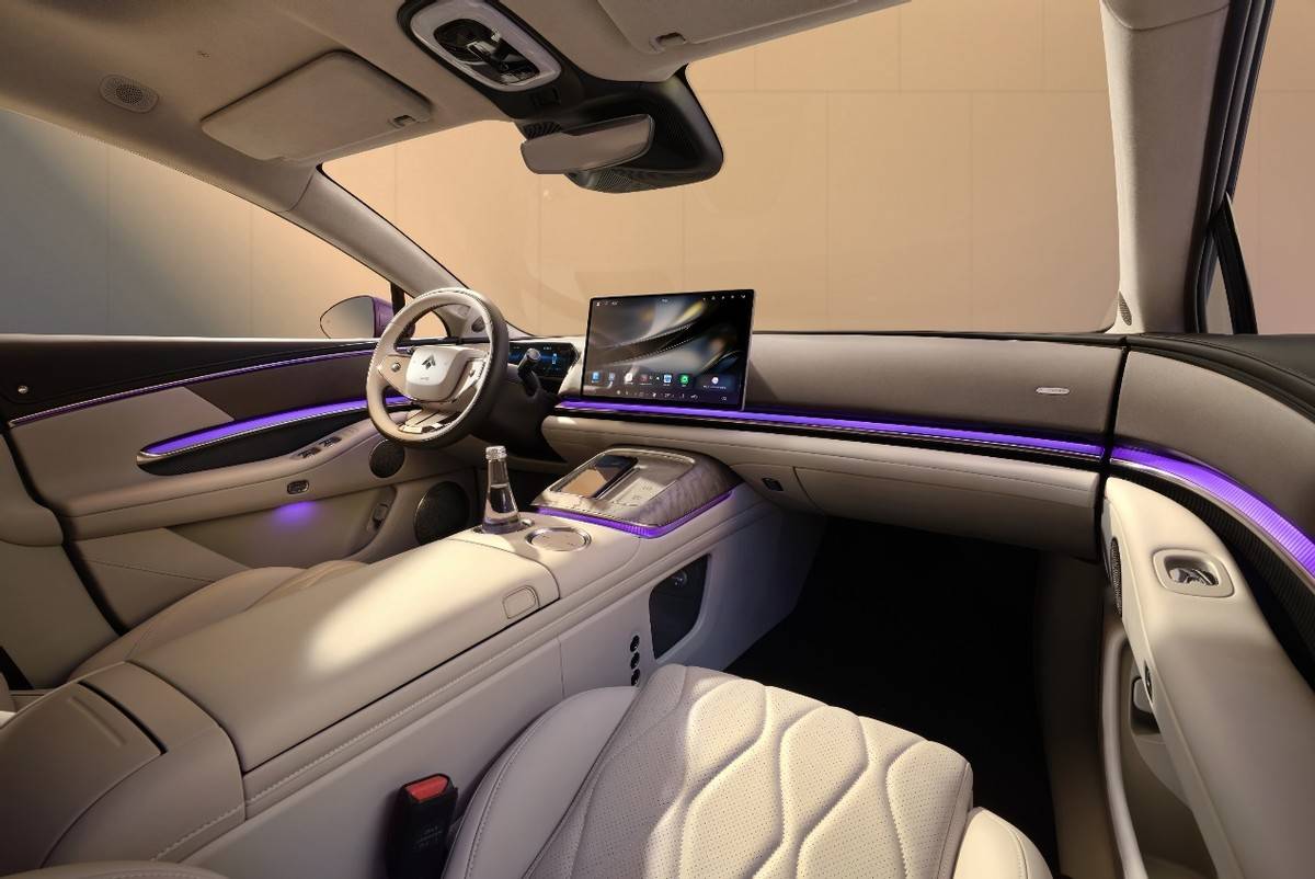 昊鉑 A800 廣州車展亮內飾,120km/h L3 智駕破局