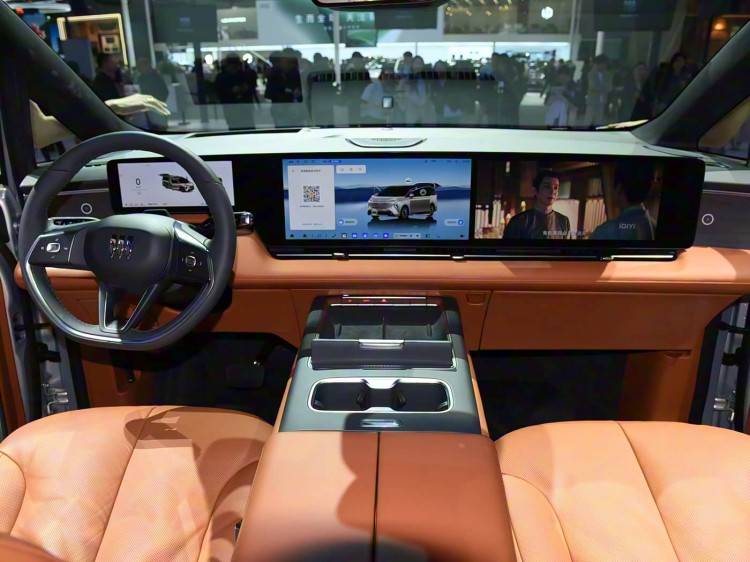 11月份五款高端綠牌MPV汽車備戰(zhàn)廣州車展!