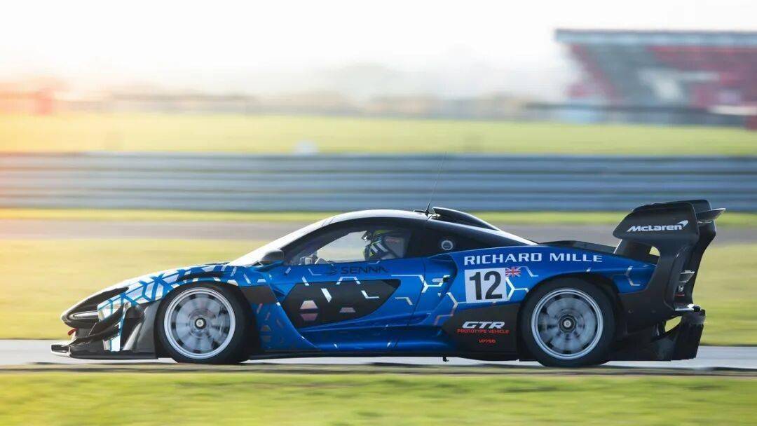 邁凱倫推出了邁凱倫Senna GTR概念車,塞納GTR萬寶路涂裝