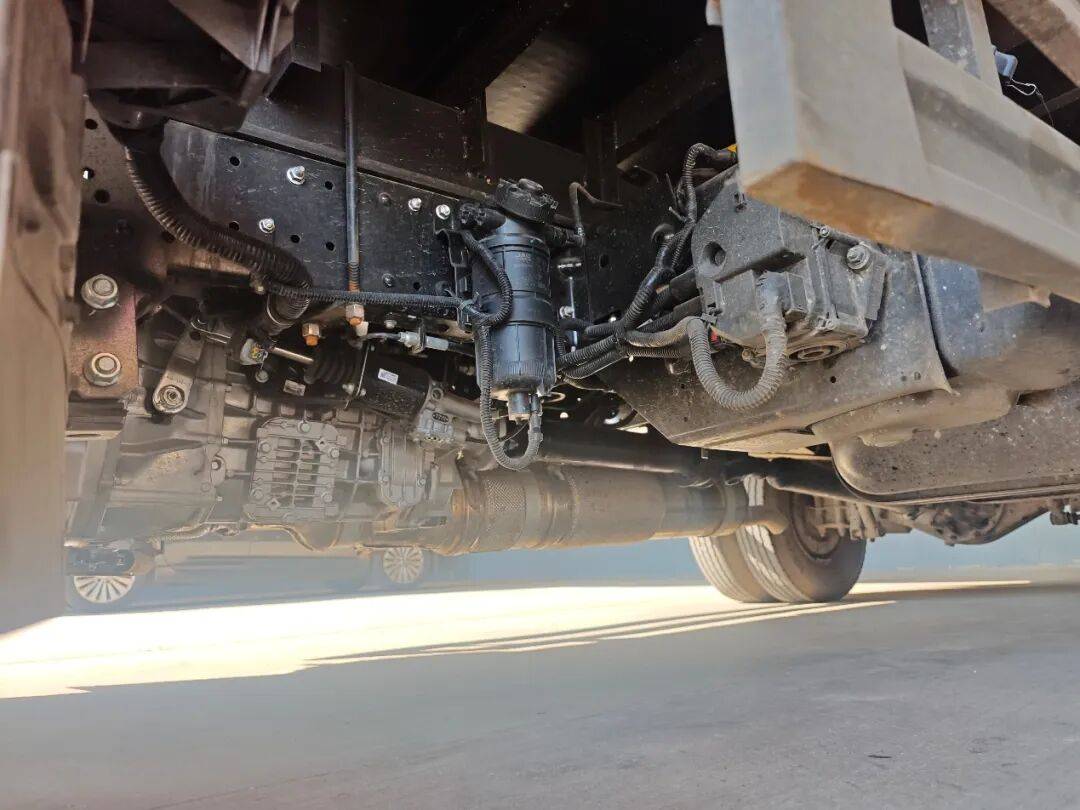 顏值與實(shí)力雙在線,江淮駿鈴A7是他快遞運(yùn)輸路上的硬核底氣